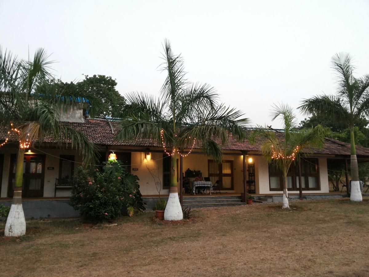 V Resorts Mahua Bagh Murud Nāndgaon Екстериор снимка