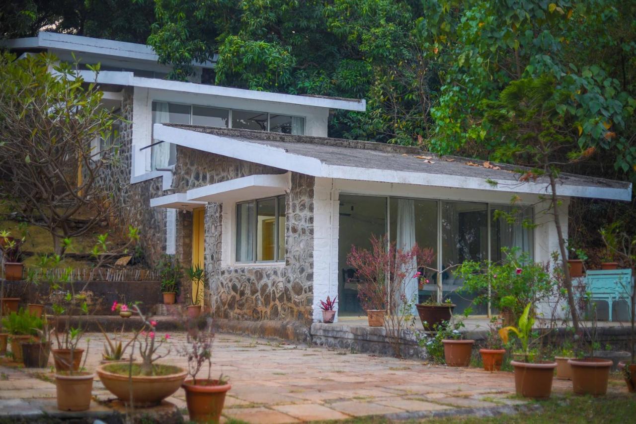 V Resorts Mahua Bagh Murud Nāndgaon Екстериор снимка