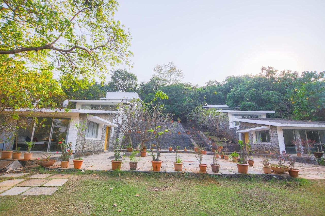 V Resorts Mahua Bagh Murud Nāndgaon Екстериор снимка