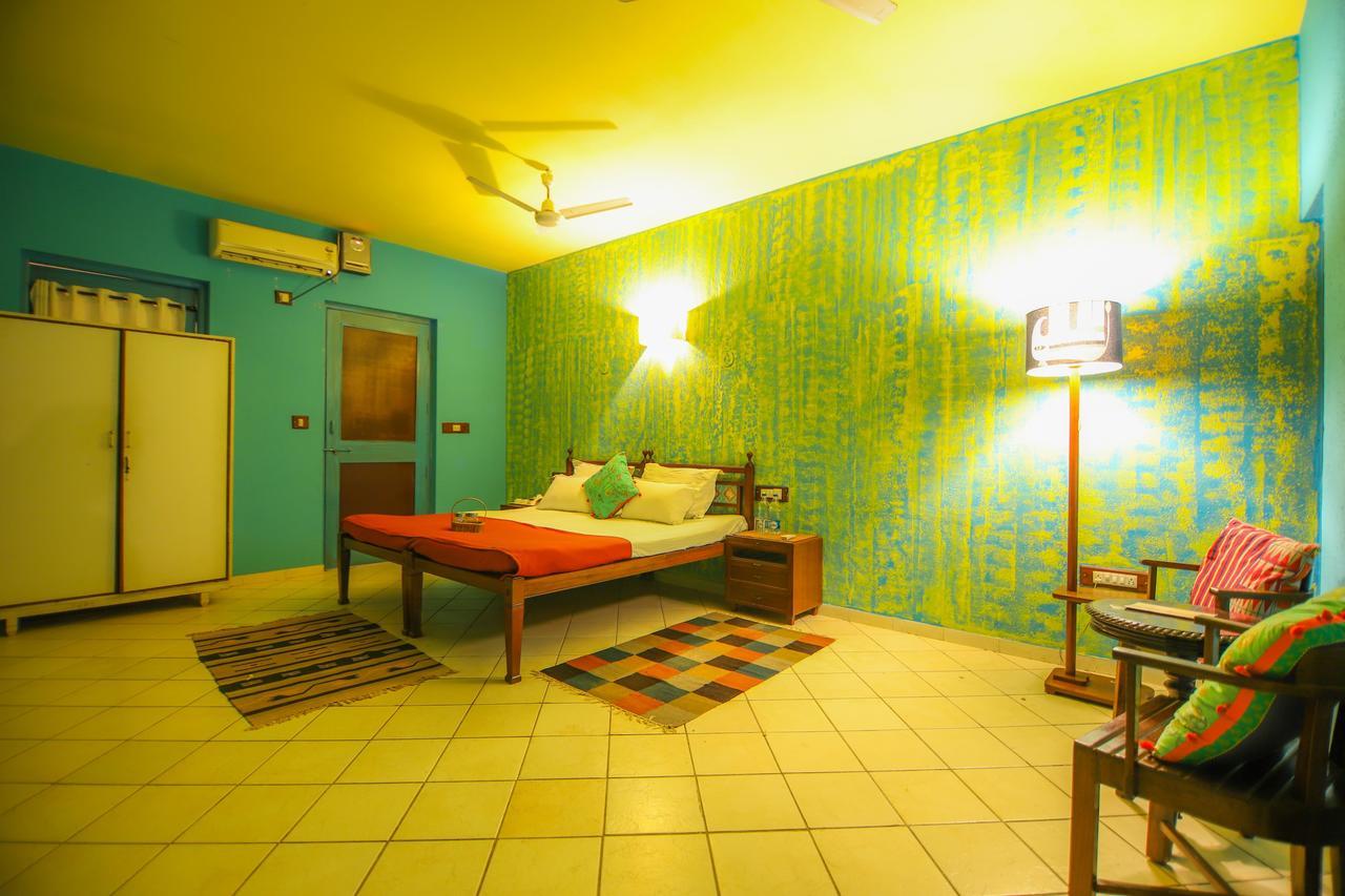 V Resorts Mahua Bagh Murud Nāndgaon Екстериор снимка